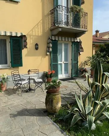 アパート La Casa Di Nonna Rosmi