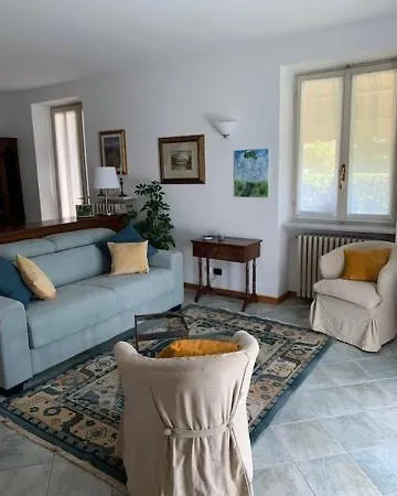 アパート La Casa Di Nonna Rosmi *