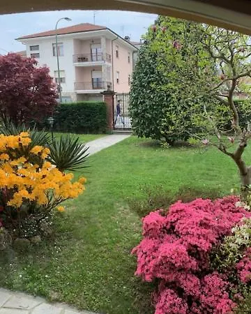 La Casa Di Nonna Rosmi サルッツォ