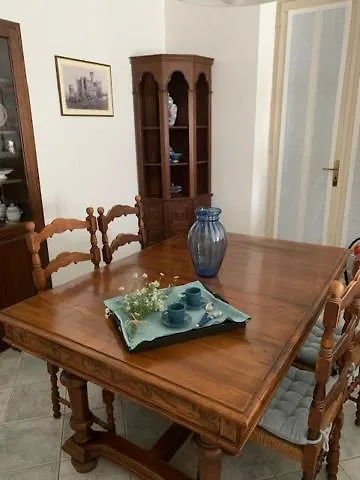 La Casa Di Nonna Rosmi סאלוצו