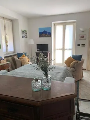 La Casa Di Nonna Rosmi דירה *